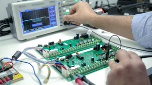 Our signal integrity analysis services can identify and mitigate signal integrity issues such as reflections, crosstalk, and Transient analysis electromagnetic interference (EMI) in Electronic circuit simulation high-speed digital circuits.
